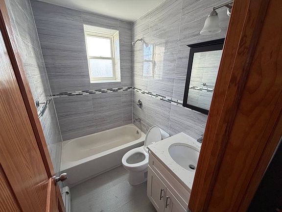 3rd image of 2624 Avenue X Floor 2