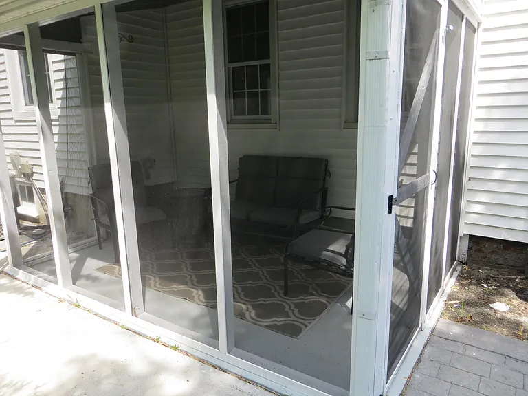 17 Cherry St — Photo 27