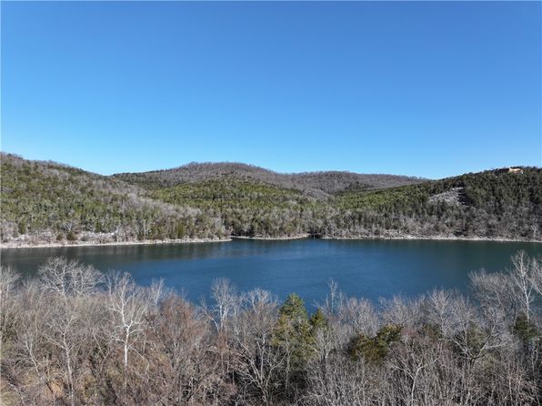 890 Hannah Ln #30, Eureka Springs, AR 72631