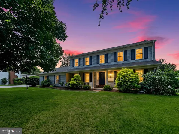 13513 Copper Ridge Dr, Herndon, VA 20171