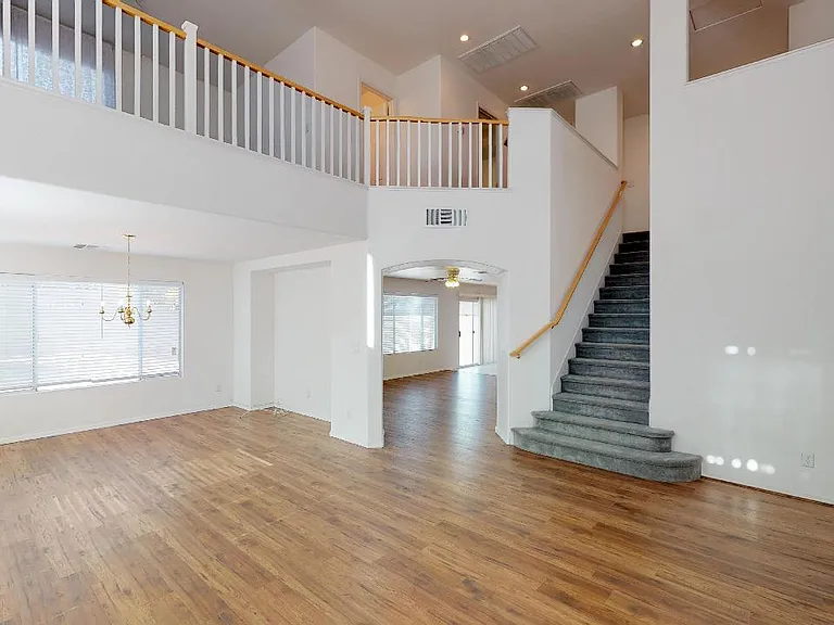 9047 Ravenhurst St — Photo 6