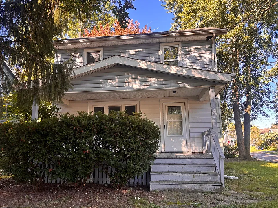 1190 Dietz Ave
