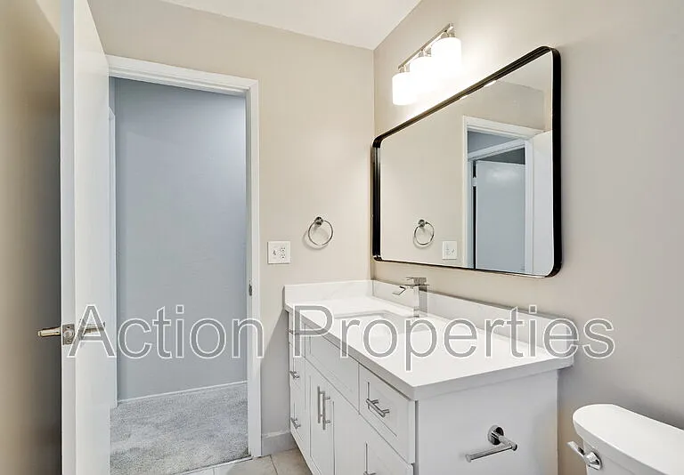 1121 Garfield Ave #4 — Photo 16