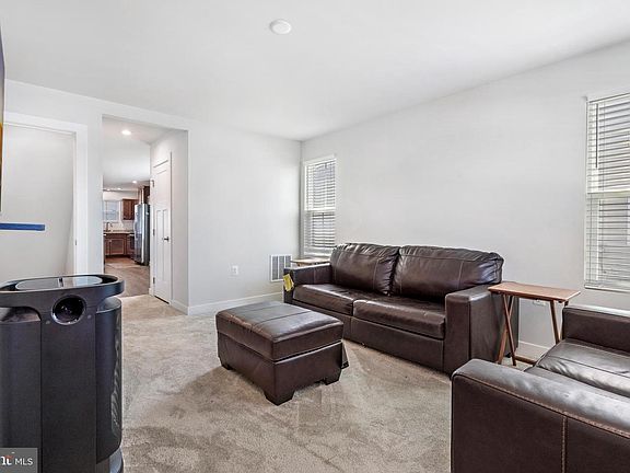 5th image of 124 Goudhurst St