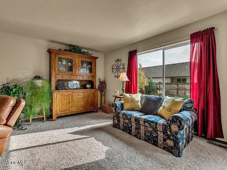 8428 N Boysenberry Loop — Photo 11