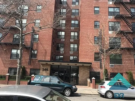 Rented by EXR | media 12