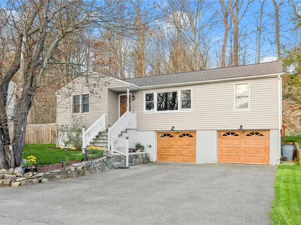 24 Homestead Drive, Carmel, NY 10512