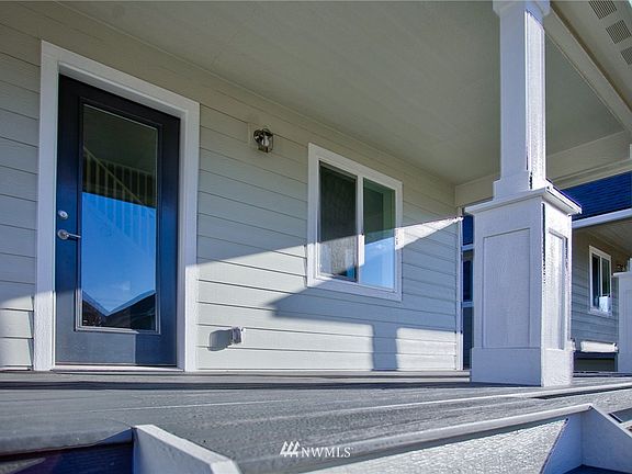 3rd image of 123 E 9th Avenue #15