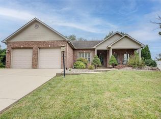 100 Windsor Pl, Alton, IL 62002