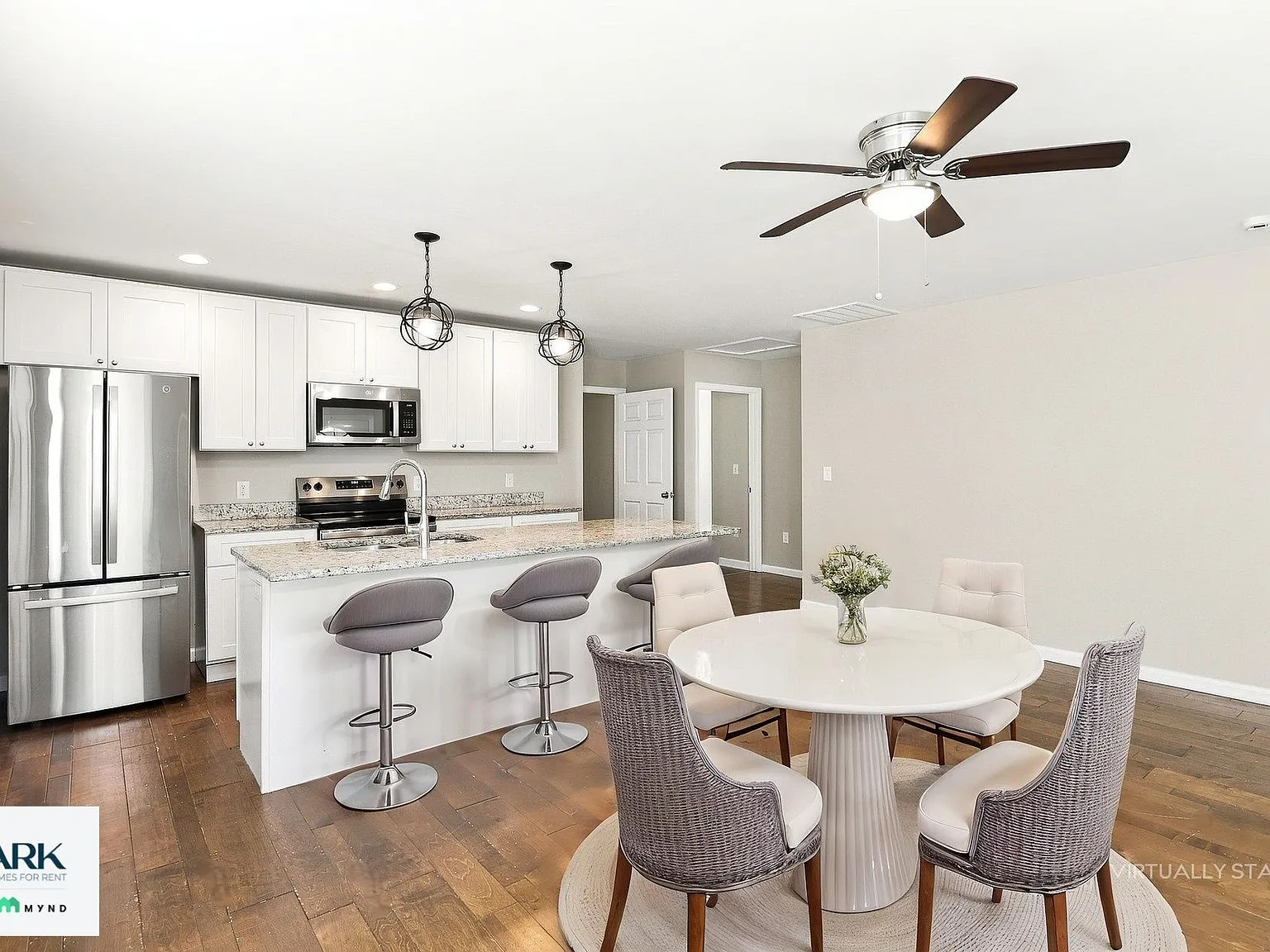 3 bed, 2.0 bath, 1080 sqft, $1,975 — Photo 3