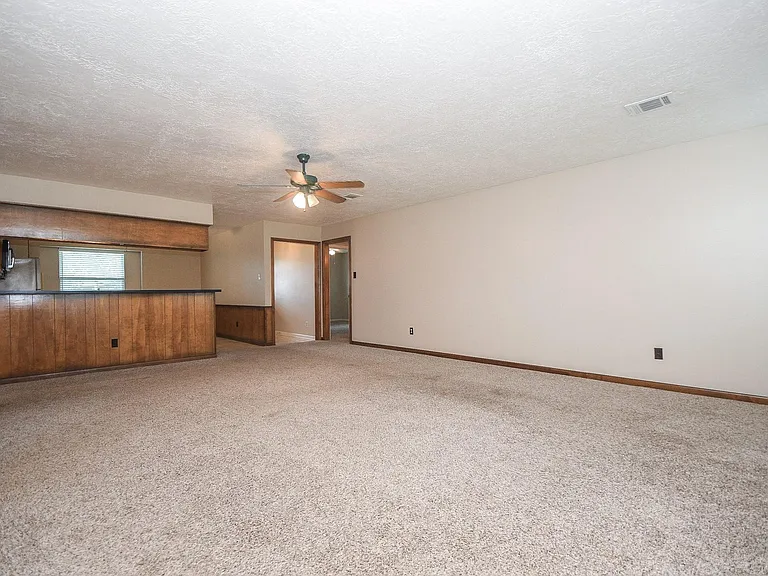 2113 Georgetown St — Photo 7