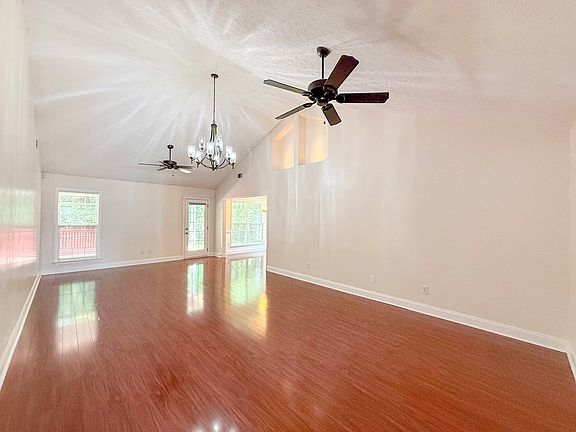 3rd image of 5505 River Rock Ct