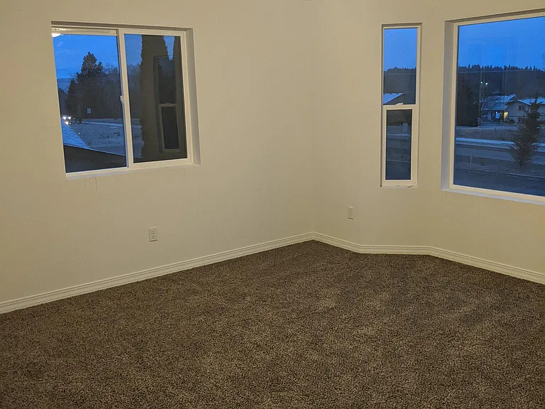 12610 N Wilson St — Photo 5