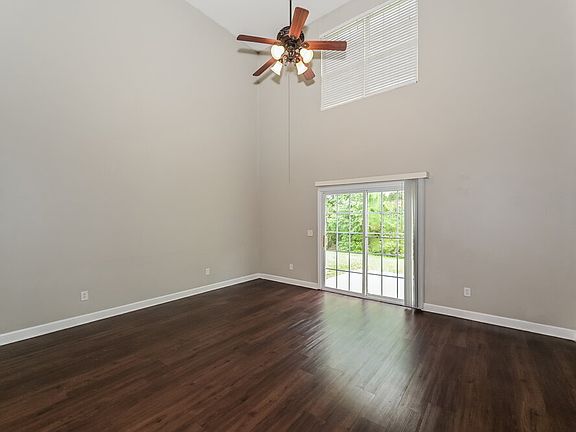 4th image of 1120 Tiger Woods Way
