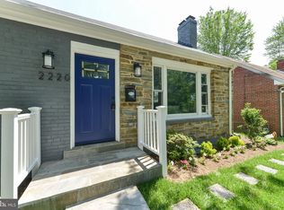 2220 36th St SE, Washington, DC