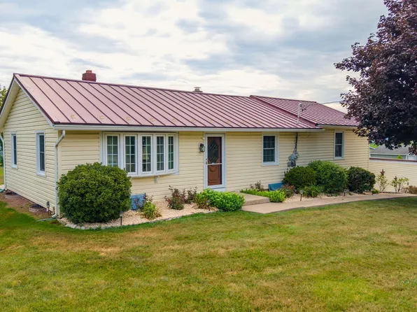 698 Millertown Rd, Bloomsburg, PA 17815