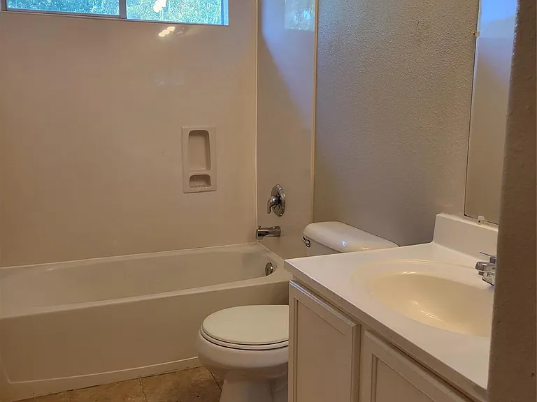 6055 Green Heather Ln — Photo 17