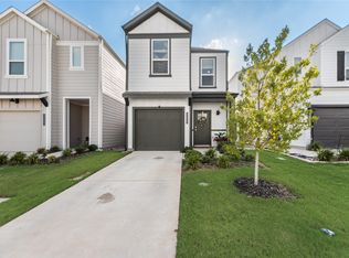 3225 Hampton Dr, Richland Hills, TX 76118