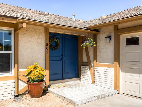 2nd image of 1502 Evergreen Ln