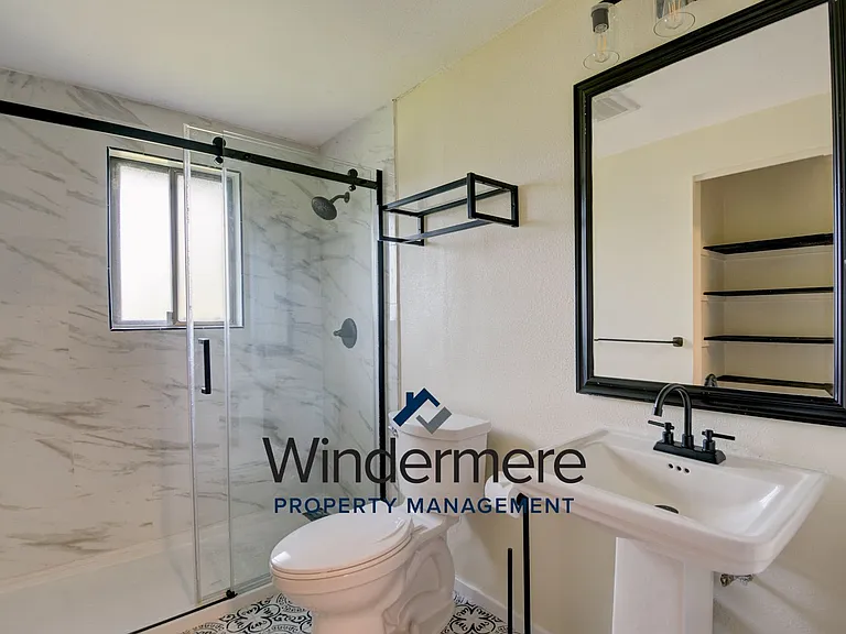 1285 Crescent Dr — Photo 21