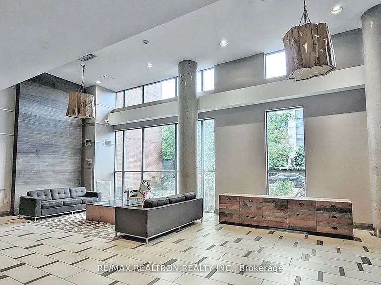 25 Cole St #714 — Photo 4