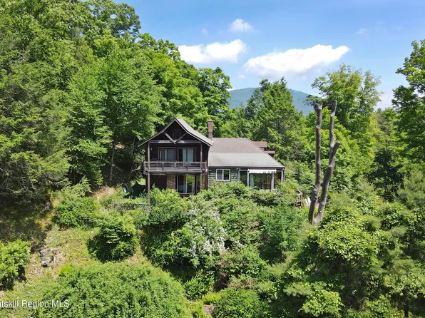 11 Nordic Drive, Woodstock, NY 12498