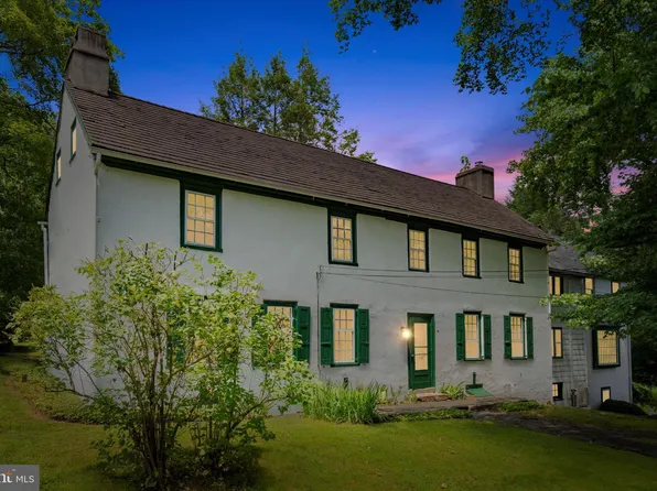 2358 Valley Rd, Huntingdon Valley, PA 19006