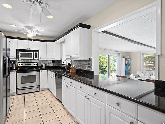 3rd image of 1025 61st St S