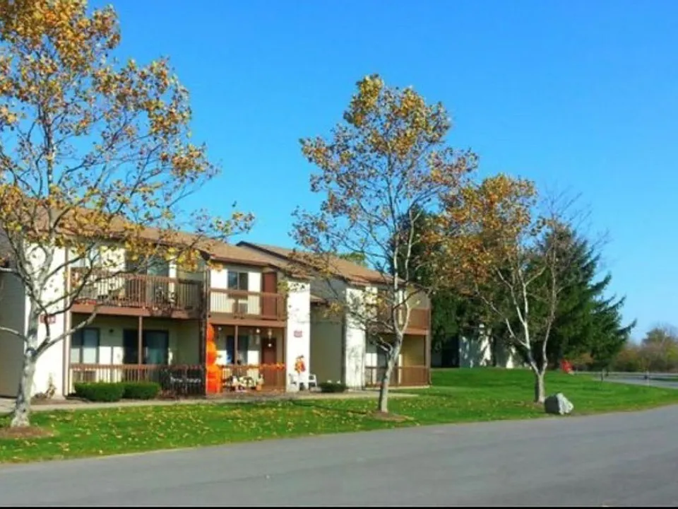 Candlewood Apartment Homes