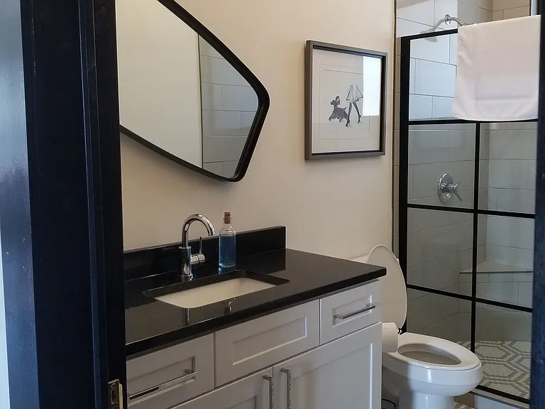 2 bed, 2.0 bath, 1600 sqft, $2,500 — Photo 60