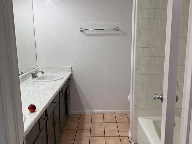 3625 N 38th St #72 — Photo 5