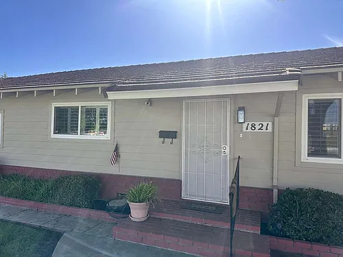 1821 Moffett Rd Photo 1