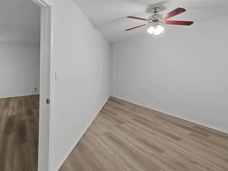 1619 S Bentley Ave #101 — Photo 7