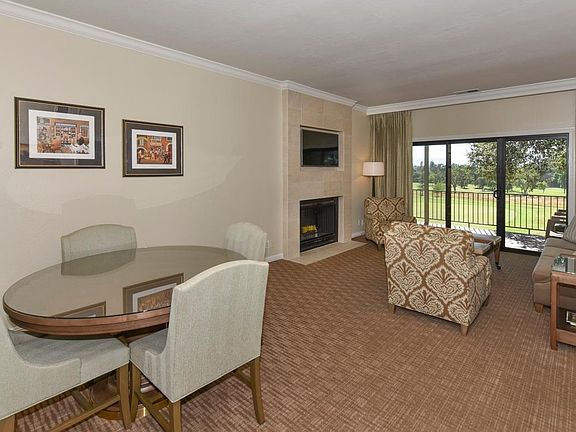 4th image of 850 Acorn Way