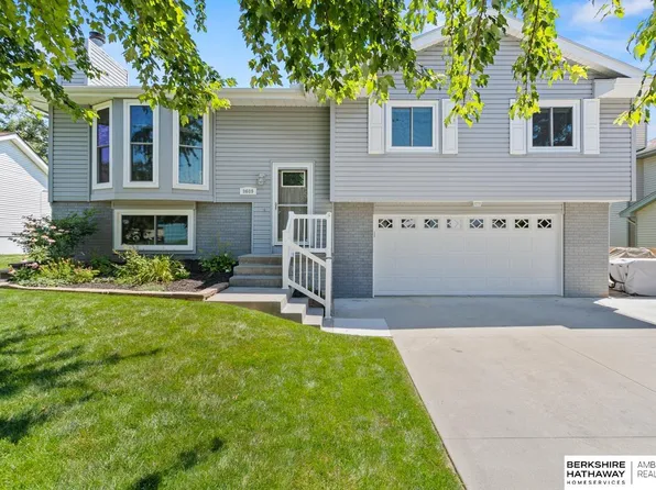 9609 S 9th St, Bellevue, NE 68147