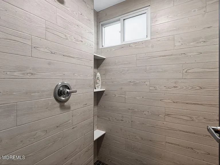 1521 Ocean Ave — Photo 31