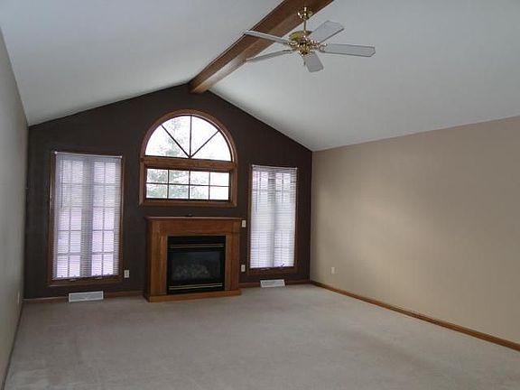3rd image of 955 Spyglass Hill Hl