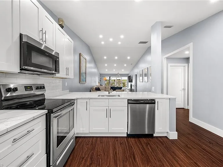 3504 Antarctic Cir S — Photo 12
