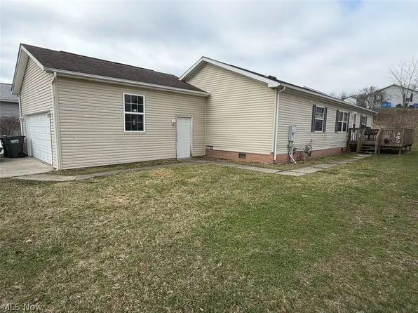 8909 Falcon Dr, Streetsboro, OH 44241