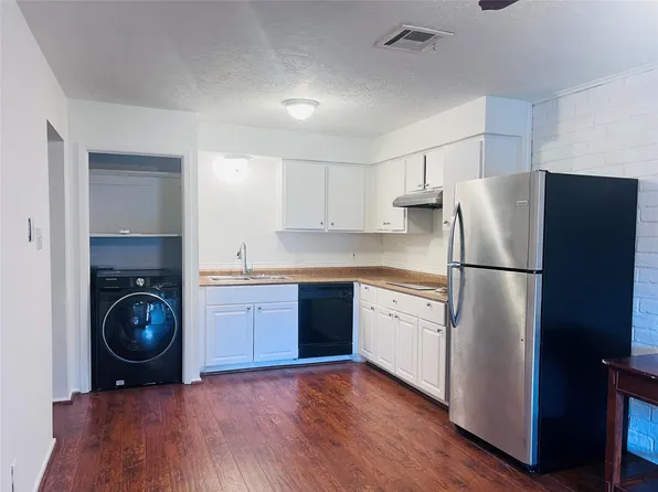 7423 Cook Rd, Houston, TX 77072
