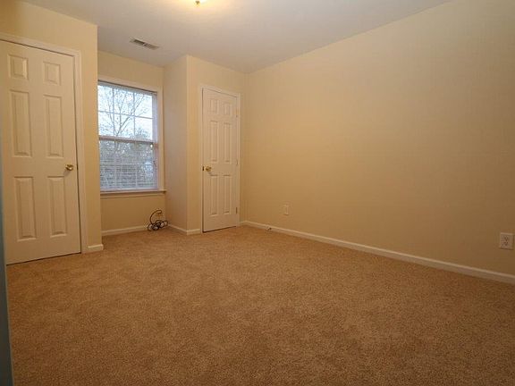 4th image of 1118 35th St
