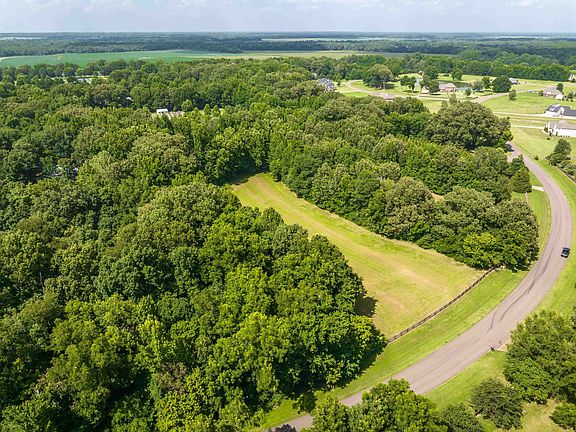 5th image of 65 Ainsley Manor Dr Lot 22