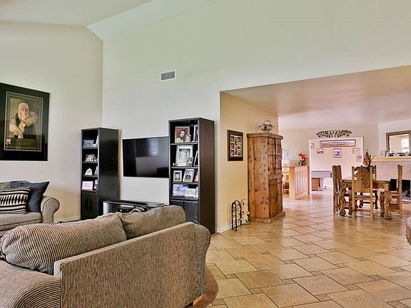 4th image of 5807 Chino Ave