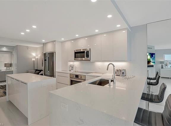 3rd image of 1085 Bald Eagle Dr Unit D601