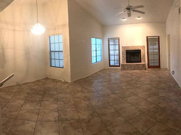 3rd image of 70 E Horizon Cir