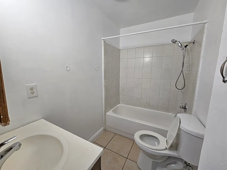 13877 Courage Streetunit #D — Photo 14