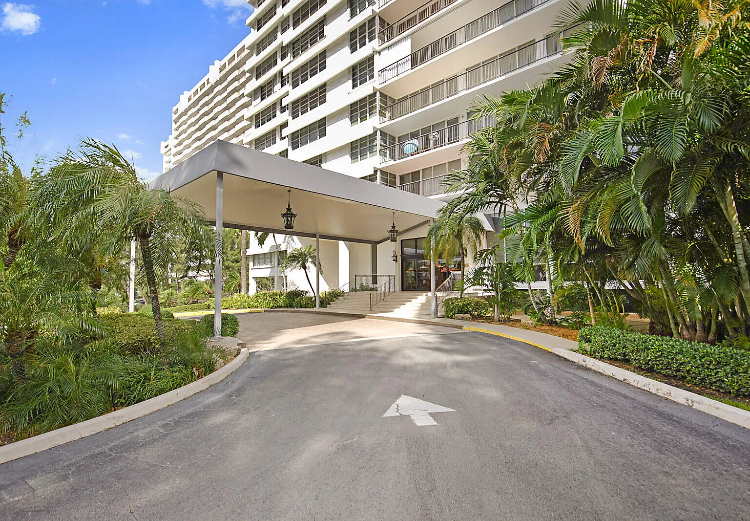 4280 Galt Ocean Dr — Photo 2