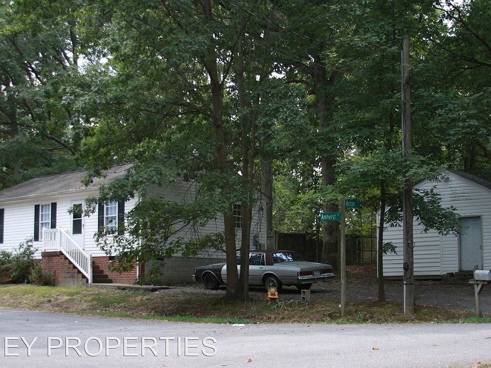 2nd image of 1723 Acton St