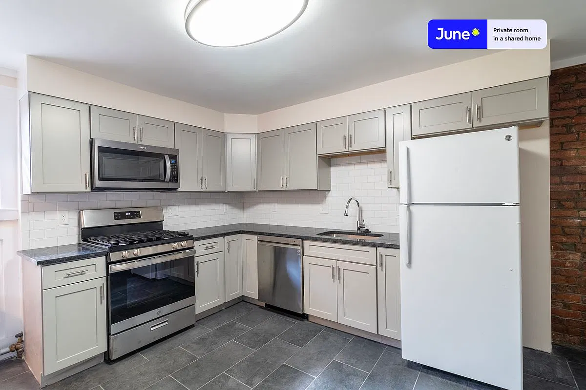 11A Islington St — Photo 4