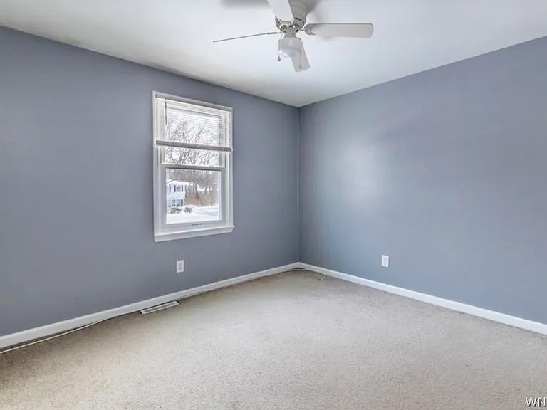 21 Fairgreen Dr — Photo 18